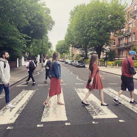 Meet your Posher, Sarah - Picture 3 of 6